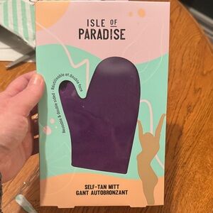 Isle of Paradise Purple Self-Tan Mitt